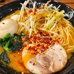 横浜家系ラーメン 春吉家 - 料理写真: