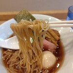 ラーメンLab ろじっく - 麺リフト！