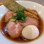 ラーメンLab ろじっく - 特製醤油ラーメン