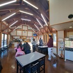 湖畔の里つきがせ - 店内の様子