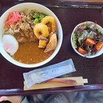 湖畔の里つきがせ - キーマカレー(サラダ付き)