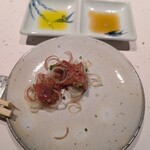 博多水炊き・鶏すき鍋 西新初喜 - 白レバ刺し