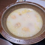博多水炊き・鶏すき鍋 西新初喜 - 鶏とスープ