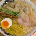 博多ラーメン でぶちゃん - 