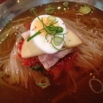 紅梅園 - H.26.12.30.昼 冷麺 900円