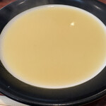 フェデリーニ - さつまいものスープ。ほんのり甘くてレベル高し。