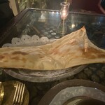 ダージリン 日暮里店 - プレーンのナン