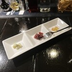 カフェアンドショットバー リバーシ - お通し