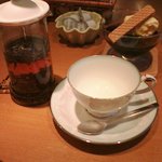 cafe de Repos - 紅茶とコーヒーゼリー　（セットで700円）
