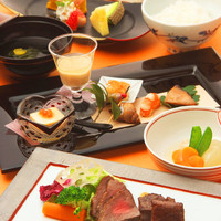 あやめ[会席]8品　（前日までの要予約）　（平日5500円）