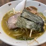 らいおん - 料理写真:しょう油　らいおんらーめん（ネギらーめん）1120円