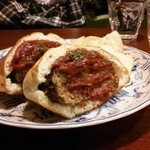 NEST - パテに挟んだハンバーグ