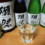 『獺祭』純米大吟醸 磨き５０！！フルーティーな味わいで、ちょっと甘口で、口あたりが良く呑みやすい絶品の大吟醸酒だぁ～♪(^o^)丿