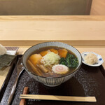 神楽桟 - 【限定】焼豚醤油ラーメン おむすび付き¥1500