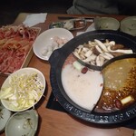 小尾羊　蒙古火鍋 横浜駅西口店 - 