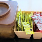 はま寿司 - 各卓上の置いてあるの。ガリとワサビと甘だれ♥