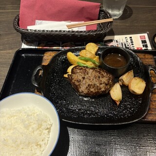 ハンバーグ 黒毛和牛 腰塚_1