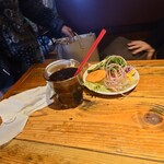 ダンチキンダン - サラダ、スープ、ドリンク