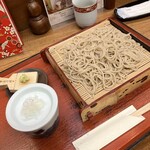 そばや哲心 - ざる蕎麦　少甘目のつゆ　しっかりコシのあるお蕎麦