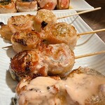 炭火野菜巻き串と餃子 博多うずまき - 