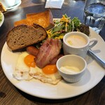 ベーカリー&レストラン沢村 旧軽井沢 - 