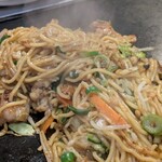 お好み焼き はよし - ホルモン焼きそば