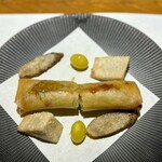 青森割烹 あずましく - 牡蠣の春巻きはこちらのスペシャリテ