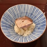 肉割烹 赤坂喰心 - 鰤の土鍋ご飯
