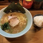 家系らーめん澤井 - 