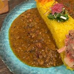 スパイシーカリーハウス半月 - 半月(マスタードアサリキーマ)