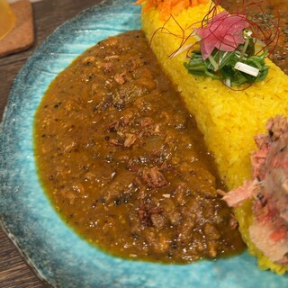 スパイシーカリーハウス半月_1