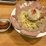 麺屋 極鶏 - 鶏だく大盛り、チャーシュー増し、メンマトッピング