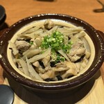 地鶏と沖縄琉球しゃぶしゃぶ 個室居酒屋 くろ凪 - 鶏の土鍋ご飯