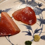 くろ﨑 - 上が腹、下に背側