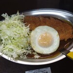 カレーのチャンピオン - 料理写真:ゴールデンポークカツカレー