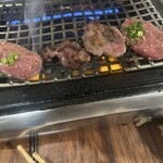 肉盛ホルモン - 