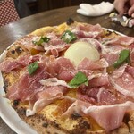 ラ・ピッコラ・ターヴォラ - 