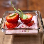 HAGI - 2026.1 福島産2種類の苺（とちおとめソースとフレッシュのゆうやけベリー）薪焼き百合根 求肥 ひまわりの芽