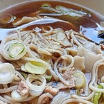 雪村そば はねだし屋 - 肉そば並 所々に「規格外極太麺」がみえます