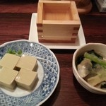 Aji No Ousama - かに風味豆腐とお通しの酢味噌あえ