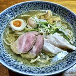 虎一番 - 塩ラーメン+煮たまご