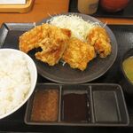 からやま - 料理写真:からやま定食(869円) 唐揚げ4個