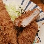 とんかつ専門店かつ屋 - 