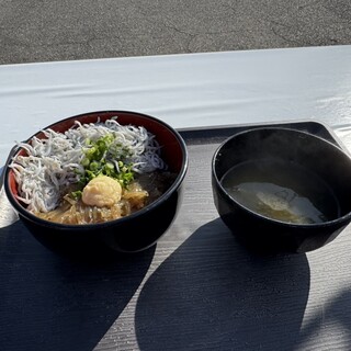 どんぶりハウス_0