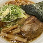 御在所サービスエリア（下り線） 吉平らーめん - 具材アップ