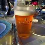 MICHEL'S - 先ずはホノルル最後の夜をビールで乾杯です。
      