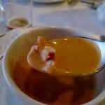 MICHEL'S - ロブスターから出たスープが独特の甘みや旨みを出して友人が絶賛するのも理解できるスープに仕上がってました。
      