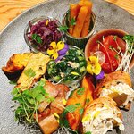 大和の料理店 - 前菜8種盛り合わせ