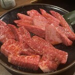 炭燒肉 石田屋。 本店 - 