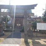 うなぎ 桜家 - 鰻屋横の三石神社　源兵衛川のせせらぎと共に良い雰囲気でした